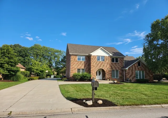 Photo 2 of Single family home for sale at 1493 Tomlin Dr, Burr Ridge, IL 60527 | MLS# 12765764 | Listing updated on 2026-10-07