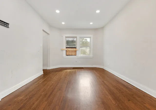 Photo 3 of Single family home for sale at 9132 S Blackstone Ave, Chicago, IL 60619 | MLS# 12765776 | Listing updated on 2026-09-30