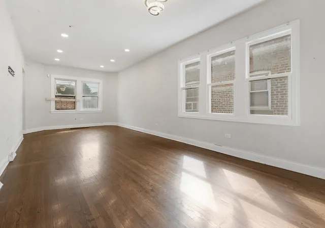 Photo 4 of Single family home for sale at 9132 S Blackstone Ave, Chicago, IL 60619 | MLS# 12765776 | Listing updated on 2026-09-24