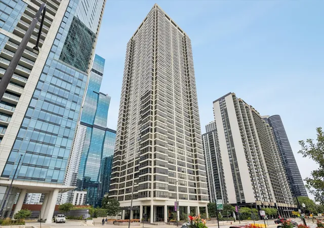 Condo for sale at 360 E Randolph St #403, Chicago, IL 60601 | MLS# 12765778