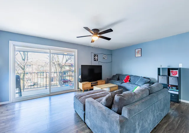 Photo 3 of Condo for sale at 11036 S Kilpatrick Ave #3SW, Oak Lawn, IL 60453 | MLS# 12765792 | Listing updated on 2026-09-21