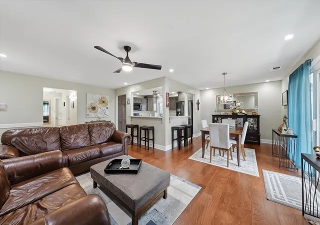 Listing Photo 1 - Condo for sale in building located at 9200 S Pulaski Rd, Oak Lawn, IL 60453 - Unit #3E