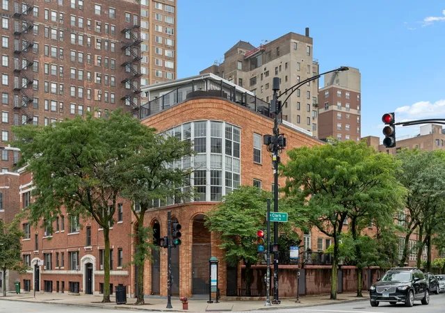 Condo for sale at 339 W Webster Ave #1A, Chicago, IL 60614 | MLS# 12765810