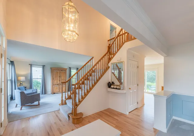 Photo 4 of Single family home for sale at 931 Ambria Dr, Mundelein, IL 60060 | MLS# 12765840 | Listing updated on 2026-10-05