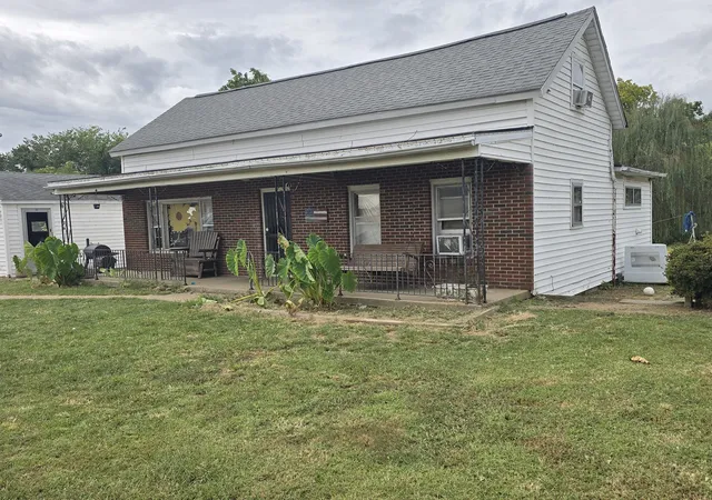 Photo 2 of Sale Pending at 560 Butler Rd, Harrisburg, IL 62946 | MLS# 12765852 | Listing updated on 2026-10-03