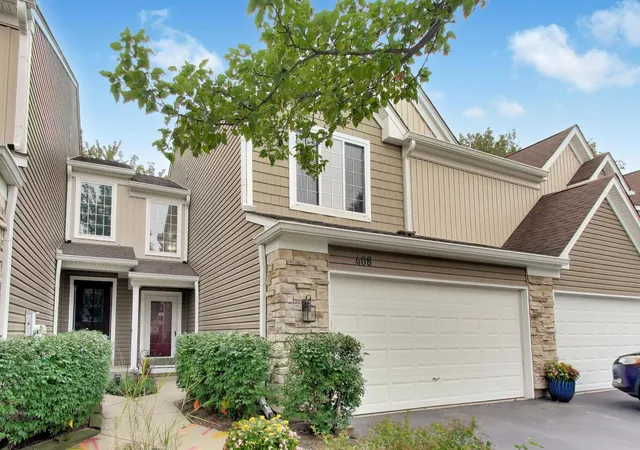 Photo 3 of Townhouse for sale at 408 Locksley Dr, Streamwood, IL 60107 | MLS# 12765858 | Listing updated on 2026-09-30