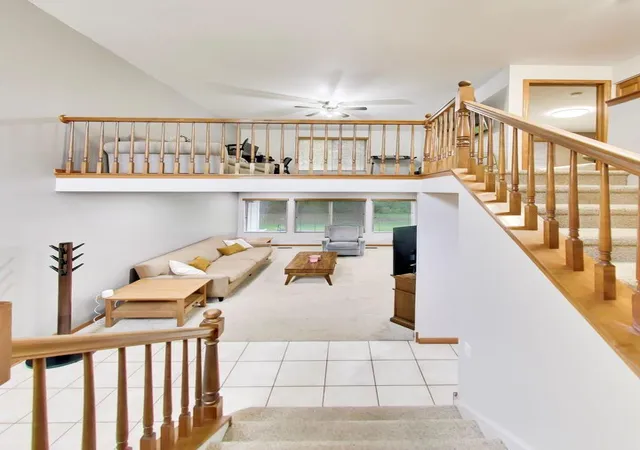 Photo 4 of Townhouse for sale at 408 Locksley Dr, Streamwood, IL 60107 | MLS# 12765858 | Listing updated on 2026-09-30