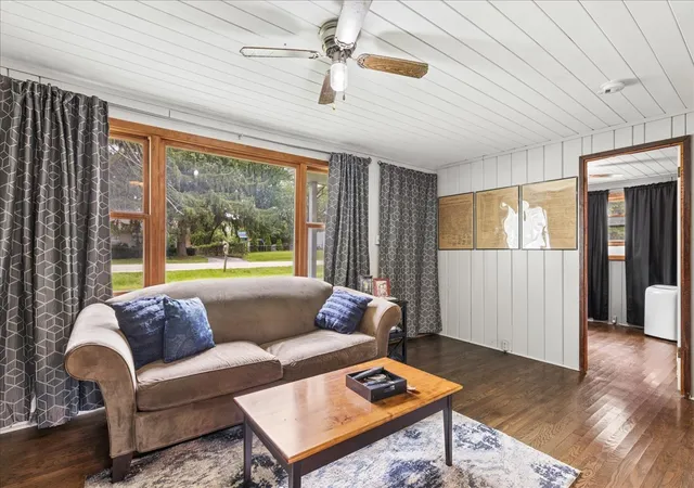 Photo 3 of Single family home for sale at 4809 E Wonder Lake Rd, Wonder Lake, IL 60097 | MLS# 12765860 | Listing updated on 2026-10-07