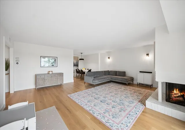 Photo 4 of Condo for sale at 1671 Mission Hills Rd #404, Northbrook, IL 60062 | MLS# 12765863 | Listing updated on 2026-10-05