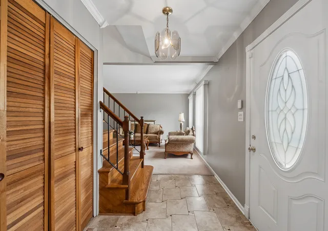 Photo 2 of Townhouse for sale at 1866 Wellington Pl, Hoffman Estates, IL 60169 | MLS# 12765876 | Listing updated on 2026-09-29