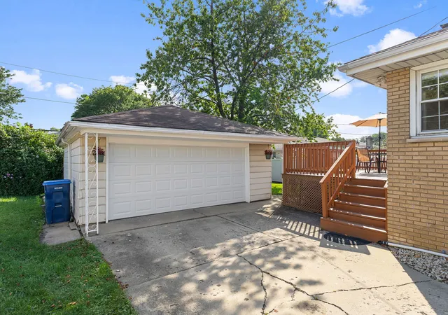 Photo 23 of Single family home for sale at 5705 W Maple Ave, Berkeley, IL 60163 | MLS# 12765910 | Listing updated on 2026-09-27