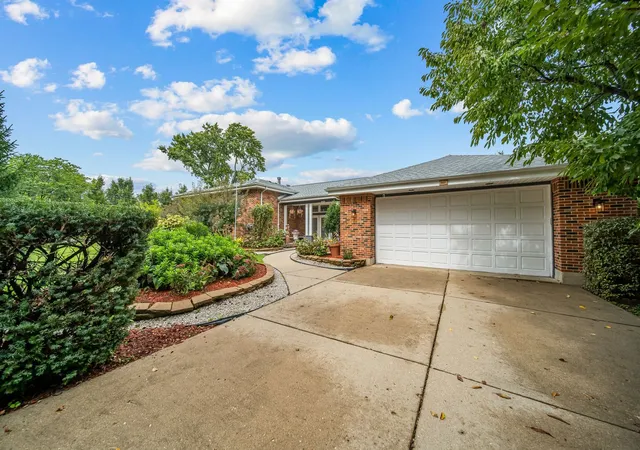 Photo 3 of Single family home for sale at 20651 N Horatio Blvd, Lincolnshire, IL 60069 | MLS# 12765912 | Listing updated on 2026-10-07