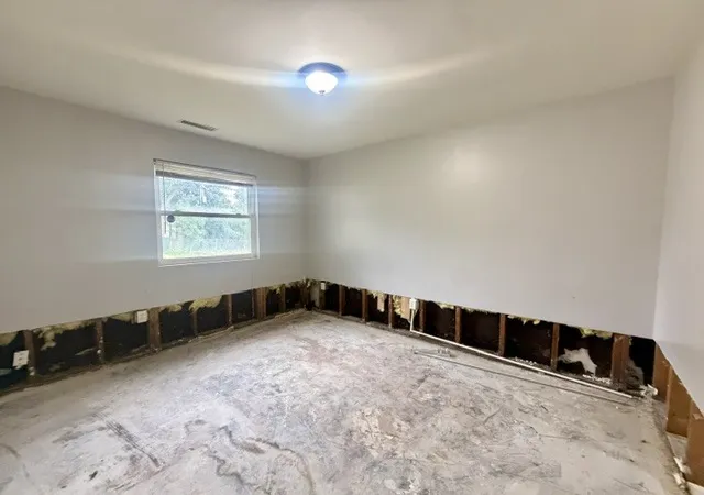 Photo 2 of Single family home for sale at 212 Harwood Dr, Bolingbrook, IL 60440 | MLS# 12765921 | Listing updated on 2026-09-28
