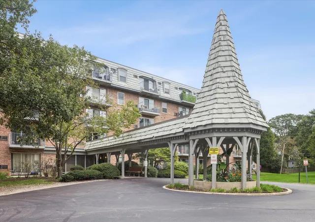 Condo for sale at 5125 Blodgett Ave #507, Downers Grove, IL 60515 | MLS# 12765926