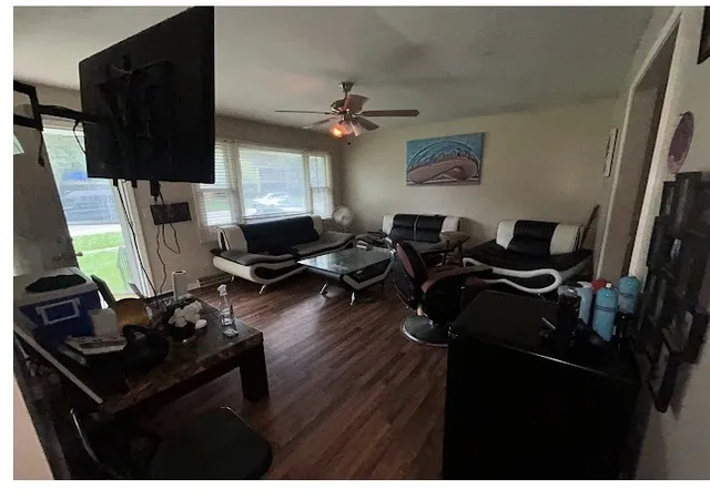 Photo 3 of Single family home for sale at 2106 Gideon Ave, Zion, IL 60099 | MLS# 12765927 | Listing updated on 2026-09-23