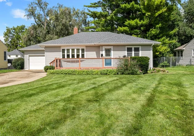 Photo 1 of Single family home for sale at 216 E Church St, Kewanee, IL 61443 | MLS# 12765935 | Listing updated on 2026-09-24