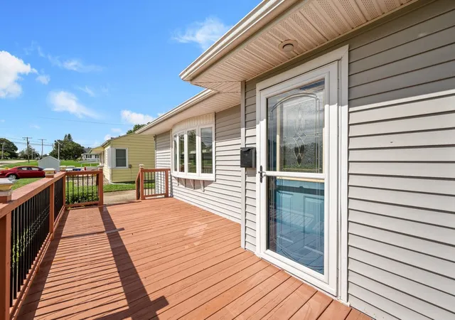 Photo 4 of Single family home for sale at 216 E Church St, Kewanee, IL 61443 | MLS# 12765935 | Listing updated on 2026-09-24