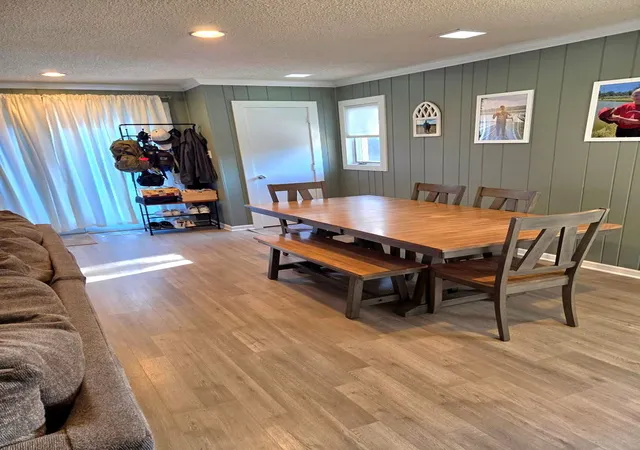 Photo 4 of Single family home for sale at 5237 Pleasant Ln, Crestwood, IL 60418 | MLS# 12765952 | Listing updated on 2026-10-06