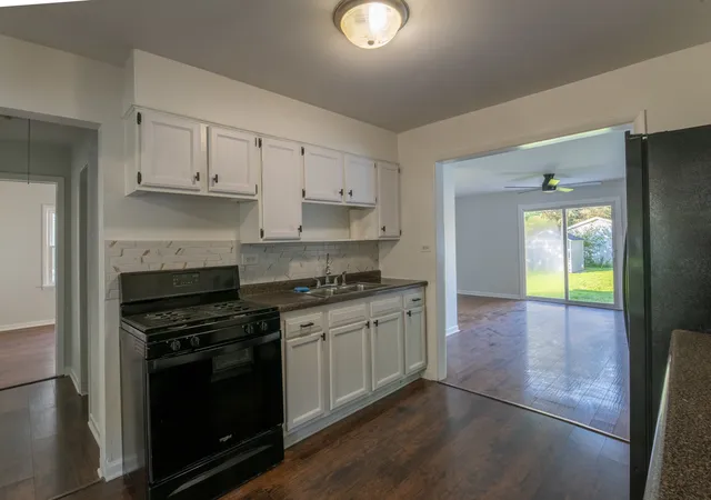Photo 4 of Single family home for sale at 11232 S Natoma Ave, Worth, IL 60482 | MLS# 12765957 | Listing updated on 2026-10-29