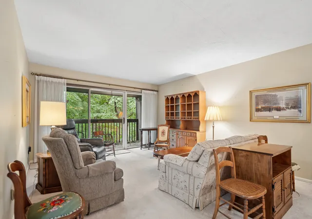 Photo 2 of Condo for sale at 4810 6th Avenue Dr #6, Moline, IL 61265 | MLS# 12765972 | Listing updated on 2026-09-24