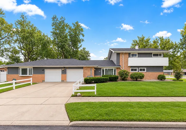 Single family home for sale at 369 Waverly St, Park Forest, IL 60466 | MLS# 12765982