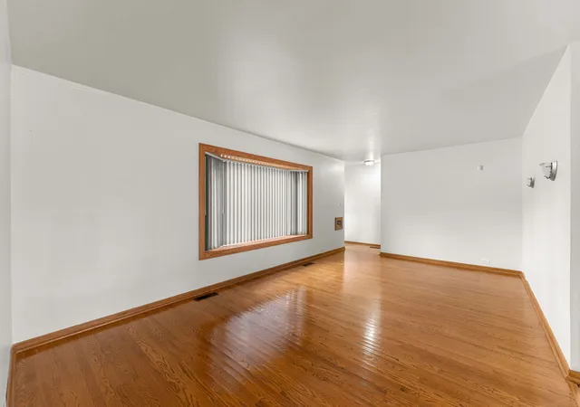 Photo 3 of Single family home for sale at 369 Waverly St, Park Forest, IL 60466 | MLS# 12765982 | Listing updated on 2026-09-23