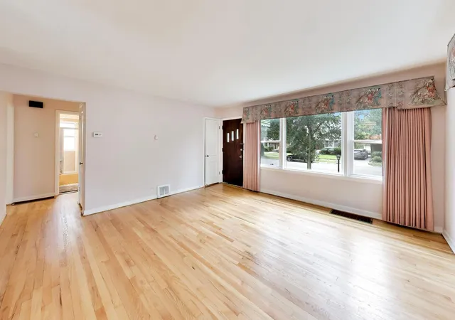 Photo 4 of Single family home for sale at 5228 Davis St, Skokie, IL 60077 | MLS# 12765988 | Listing updated on 2026-10-07