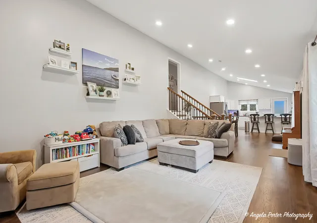 Photo 3 of Single family home for sale at 8707 Deer Trl Rd, Spring Grove, IL 60081 | MLS# 12766000 | Listing updated on 2026-09-25