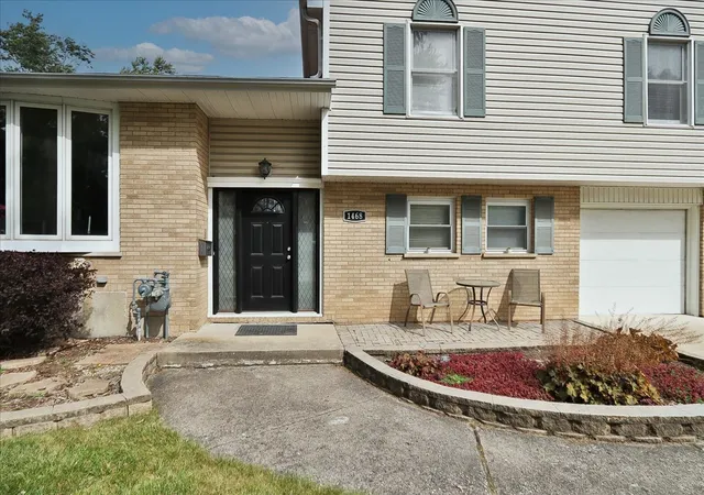 Photo 3 of Single family home for sale at 1468 E Rosita Dr, Palatine, IL 60074 | MLS# 12766003 | Listing updated on 2026-09-23
