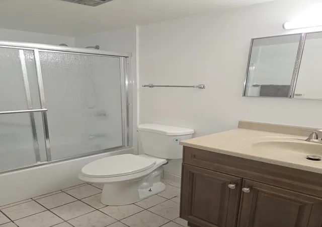 Photo 3 of Condo for sale at 420 S Kenilworth Ave #18, Oak Park, IL 60302 | MLS# 12766009 | Listing updated on 2026-10-04