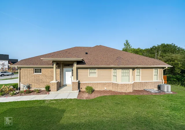 Photo 2 of Townhouse for sale at 11182 Tuscany Ln, Lemont, IL 60439 | MLS# 12766014 | Listing updated on 2026-10-02