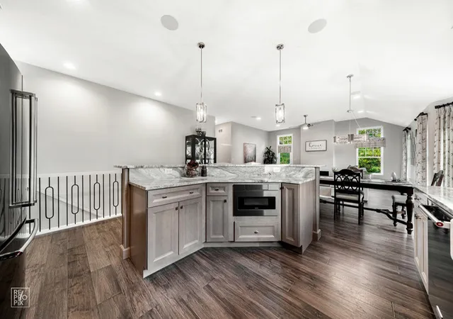 Photo 3 of Townhouse for sale at 11182 Tuscany Ln, Lemont, IL 60439 | MLS# 12766014 | Listing updated on 2026-10-02