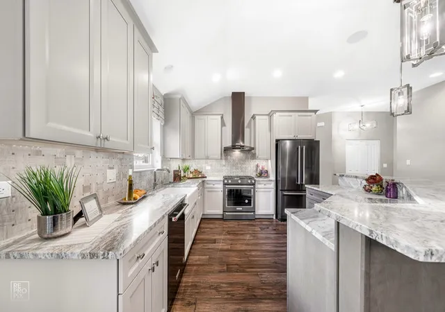 Photo 3 of Townhouse for sale at 11198 Tuscany Ln, Lemont, IL 60439 | MLS# 12766016 | Listing updated on 2026-10-02