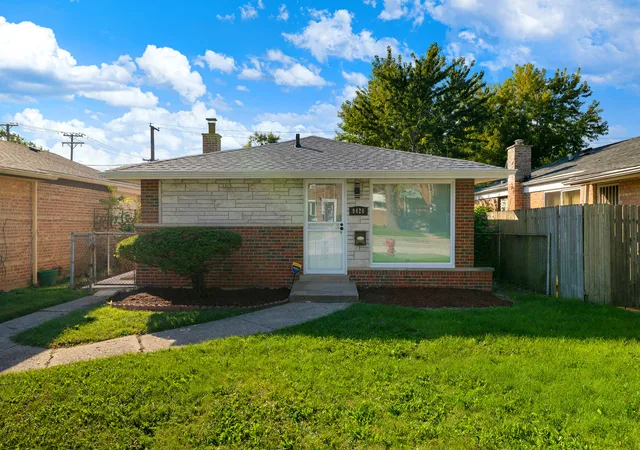 Photo 2 of Single family home for sale at 9426 S Peoria St, Chicago, IL 60620 | MLS# 12766029 | Listing updated on 2026-10-08