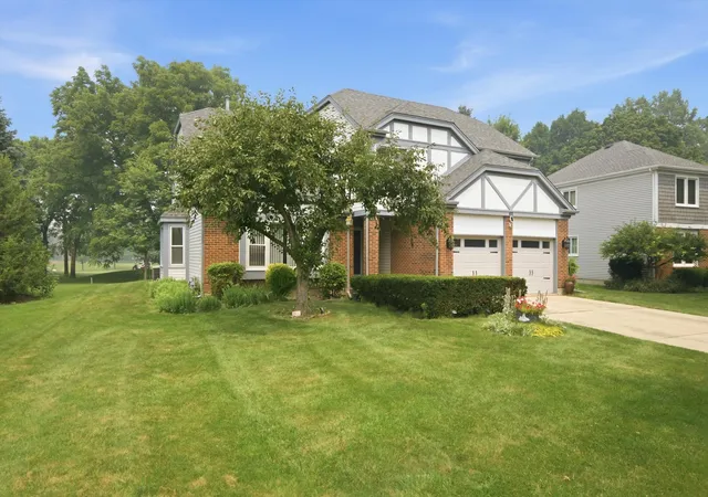 Photo 2 of Single family home for sale at 68 Chestnut Ter, Buffalo Grove, IL 60089 | MLS# 12766042 | Listing updated on 2026-09-27