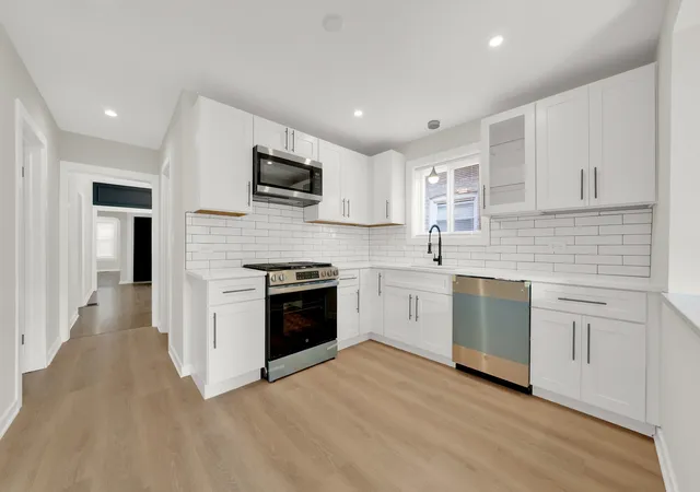Photo 4 of Single family home for sale at 8133 S Loomis Blvd, Chicago, IL 60620 | MLS# 12766065 | Listing updated on 2026-09-24