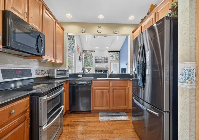 Photo 2 of House for sale at 1149 Heron Cir, Joliet, IL 60431 | MLS# 12766085 | Listing updated on 2026-09-24