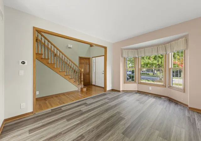 Photo 3 of Single family home for sale at 918 Elm St, Sugar Grove, IL 60554 | MLS# 12766091 | Listing updated on 2026-10-10