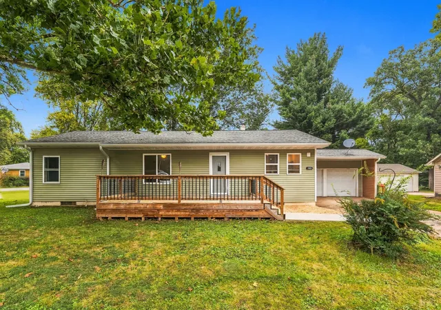 Photo 1 of Single family home for sale at 1615 Dorothy St, Dixon, IL 61021 | MLS# 12766093 | Listing updated on 2026-10-20