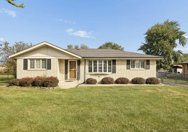 Single family home for sale at 6516 W 84th Street, Burbank, IL 60459 | MLS# 12766094