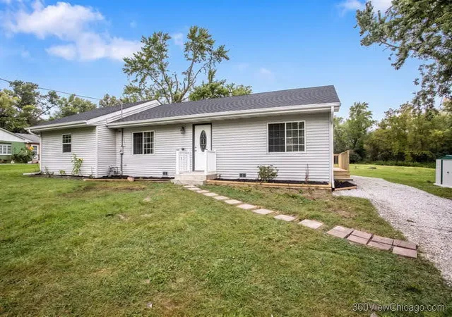 Photo 2 of Single family home for sale at 1514 Norfolk Ave, Crete, IL 60417 | MLS# 12766100 | Listing updated on 2026-09-22