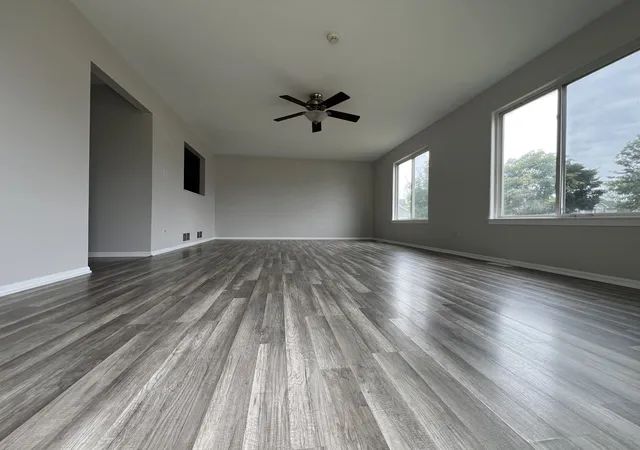 Photo 3 of Single family home for sale at 1101 N 129th Infantry Dr, Joliet, IL 60435 | MLS# 12766105 | Listing updated on 2026-09-24