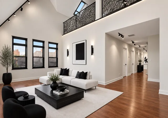 Photo 3 of Condo for sale at 4427 S Oakenwald Ave #4, Chicago, IL 60653 | MLS# 12766107 | Listing updated on 2026-10-02