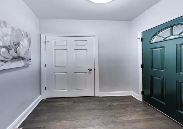 Photo 4 of Single family home for sale at 6725 W Albion Ave, Chicago, IL 60631 | MLS# 12766123 | Listing updated on 2026-10-02