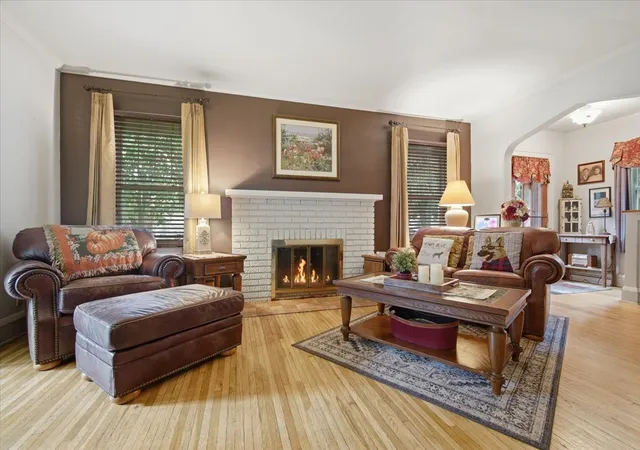 Photo 2 of Single family home for sale at 2014 E Jackson St, Bloomington, IL 61701 | MLS# 12766133 | Listing updated on 2026-09-30
