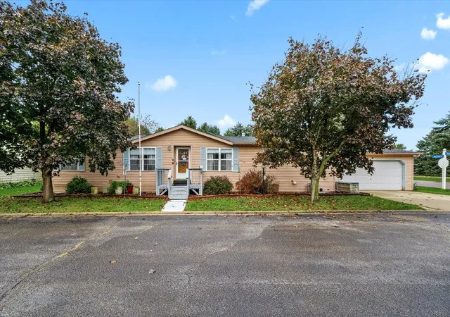 Photo 1 of Manufactured home for sale at 303 Mallard Ln, Sandwich, IL 60548 | MLS# 12766145 | Listing updated on 2026-09-29