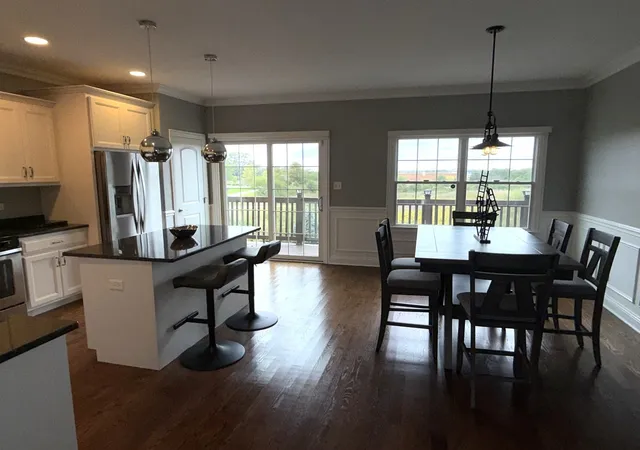 Photo 4 of Townhouse for sale at 17942 Fountain Cir, Orland Park, IL 60467 | MLS# 12766149 | Listing updated on 2026-10-04