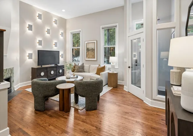 Listing Photo 4 - Condo for sale in building located at 1845 N Halsted St, Chicago, IL 60614 - Unit #1