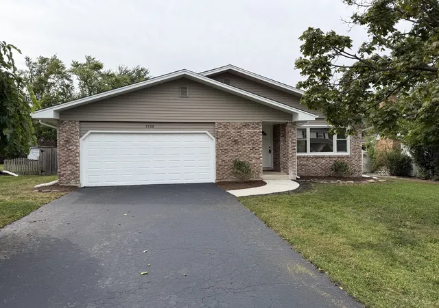 Photo 1 of Single family home for sale at 3500 Edward Dr, Crete, IL 60417 | MLS# 12766178 | Listing updated on 2026-09-22