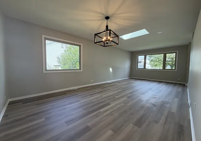 Photo 3 of Single family home for sale at 3500 Edward Dr, Crete, IL 60417 | MLS# 12766178 | Listing updated on 2026-09-22